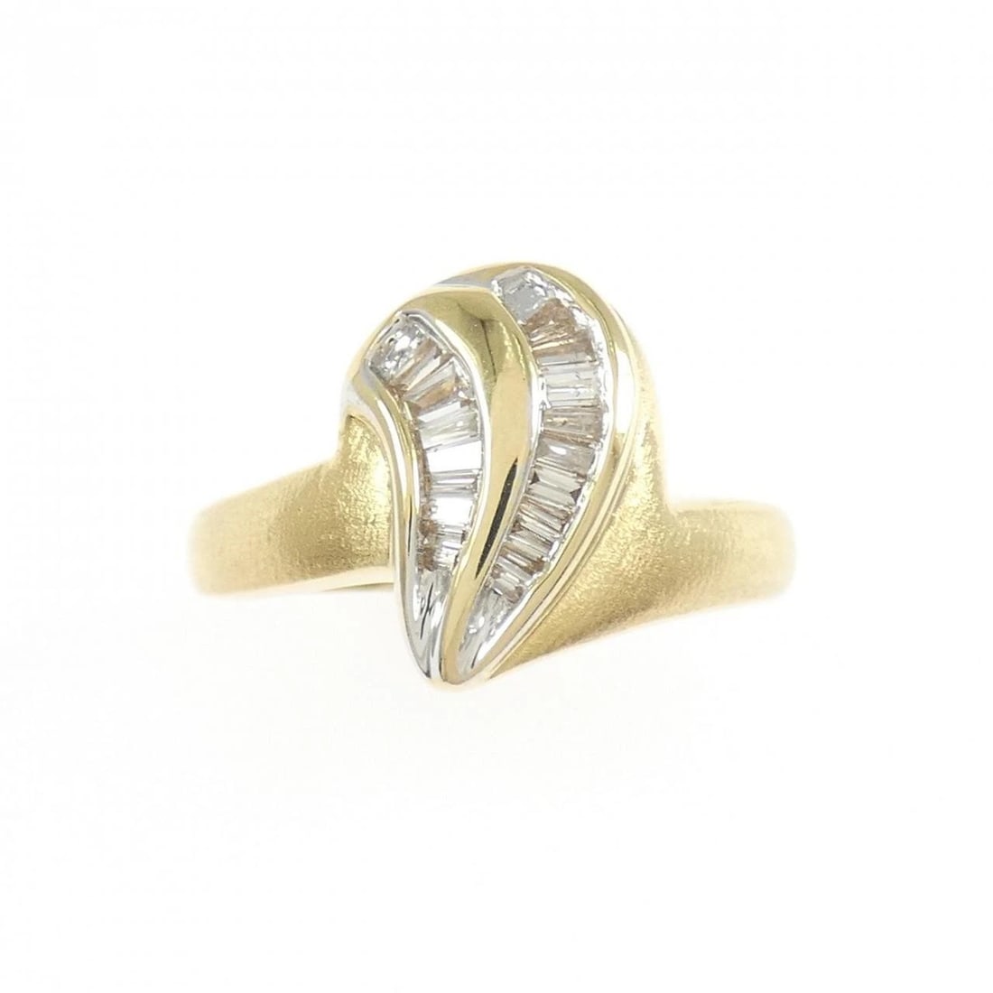 K18YG/K18WG DIAMOND RING: K18YG/K18WG Diamond Ring Brand: Unbranded Type: Diamond ring Material: 18K Yellow Gold/18K White Gold, Main Stone/Creation Natural Color: YG,WG Size: US5 1/4 Accessories: None Accessories