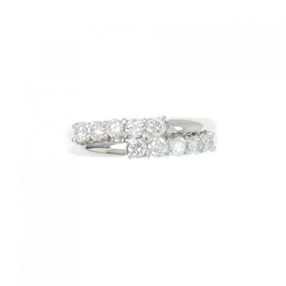 PT DIAMOND RING: PT Diamond Ring Brand: Unbranded Type: Diamond ring Material: Platinum, Main Stone/Creation Natural Color: Silver Size: US8.5 Accessories: None Accessories Notice: When purchasing pre-owned