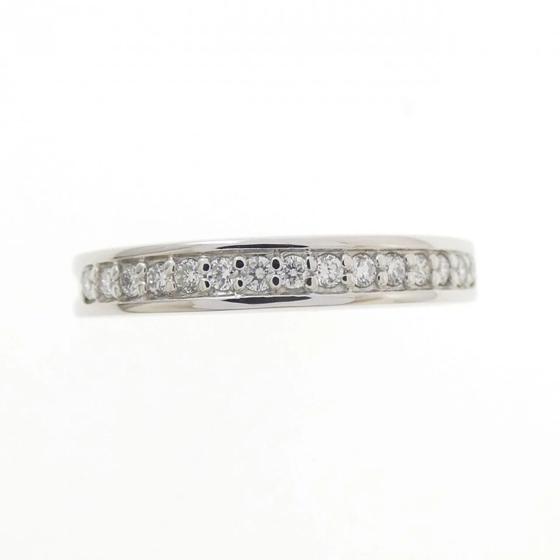 PT900 DIAMOND RING: PT900 Diamond Ring Brand: Unbranded Type: Diamond Ring Material: Platinum900, Main Stone/Creation Natural Color: Silver Size: US5 3/4 Accessories: None Accessories Notice: When purchasing