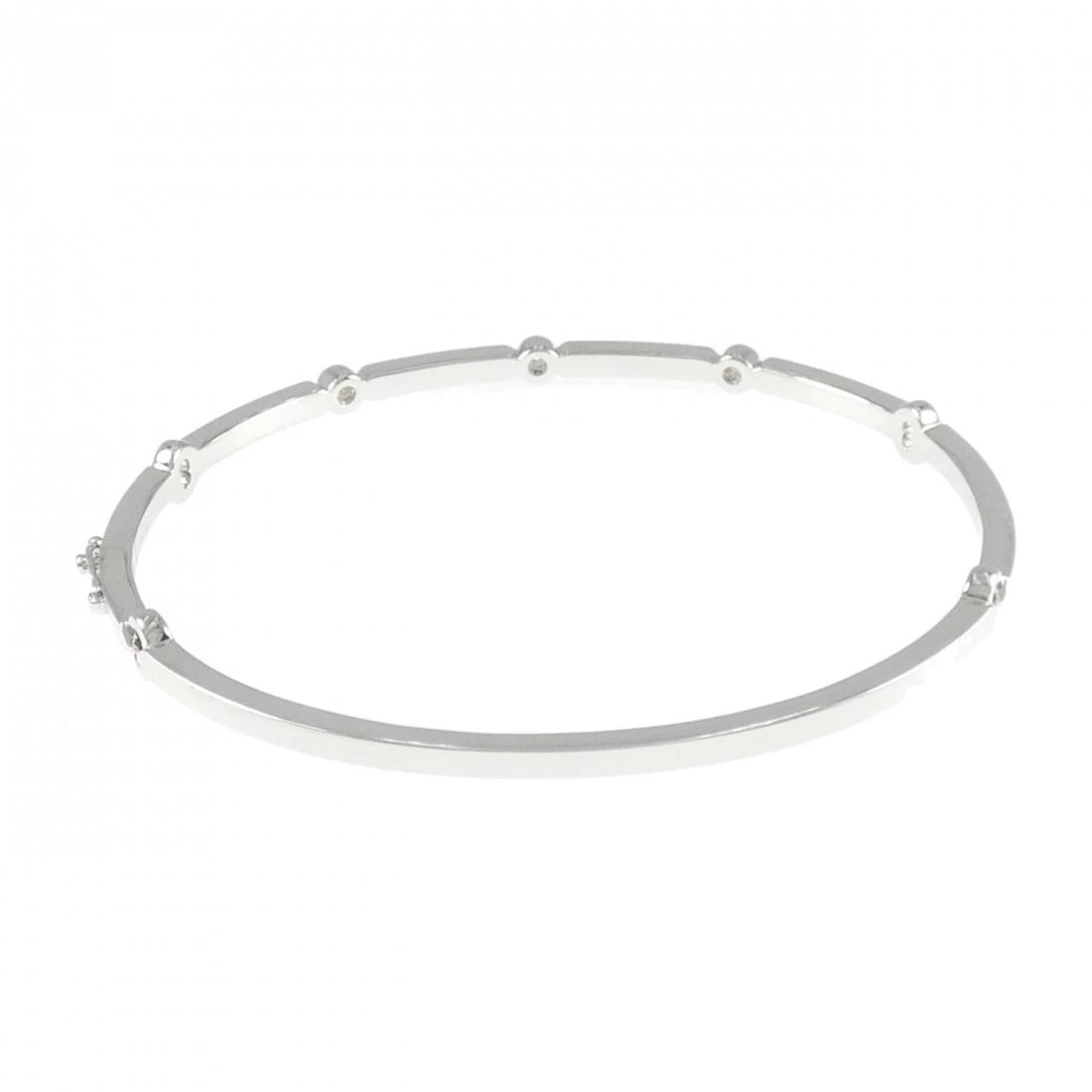 750WG DIAMOND BRACELET: 750WG Diamond Bracelet Brand: Unbranded Type: Diamond Bure Rubbed T Material: 750 white gold, Main Stone/Creation Natural Color: wHITE GOLD Size: 17cmActual Size Max width approx: 3.4mm Accessori