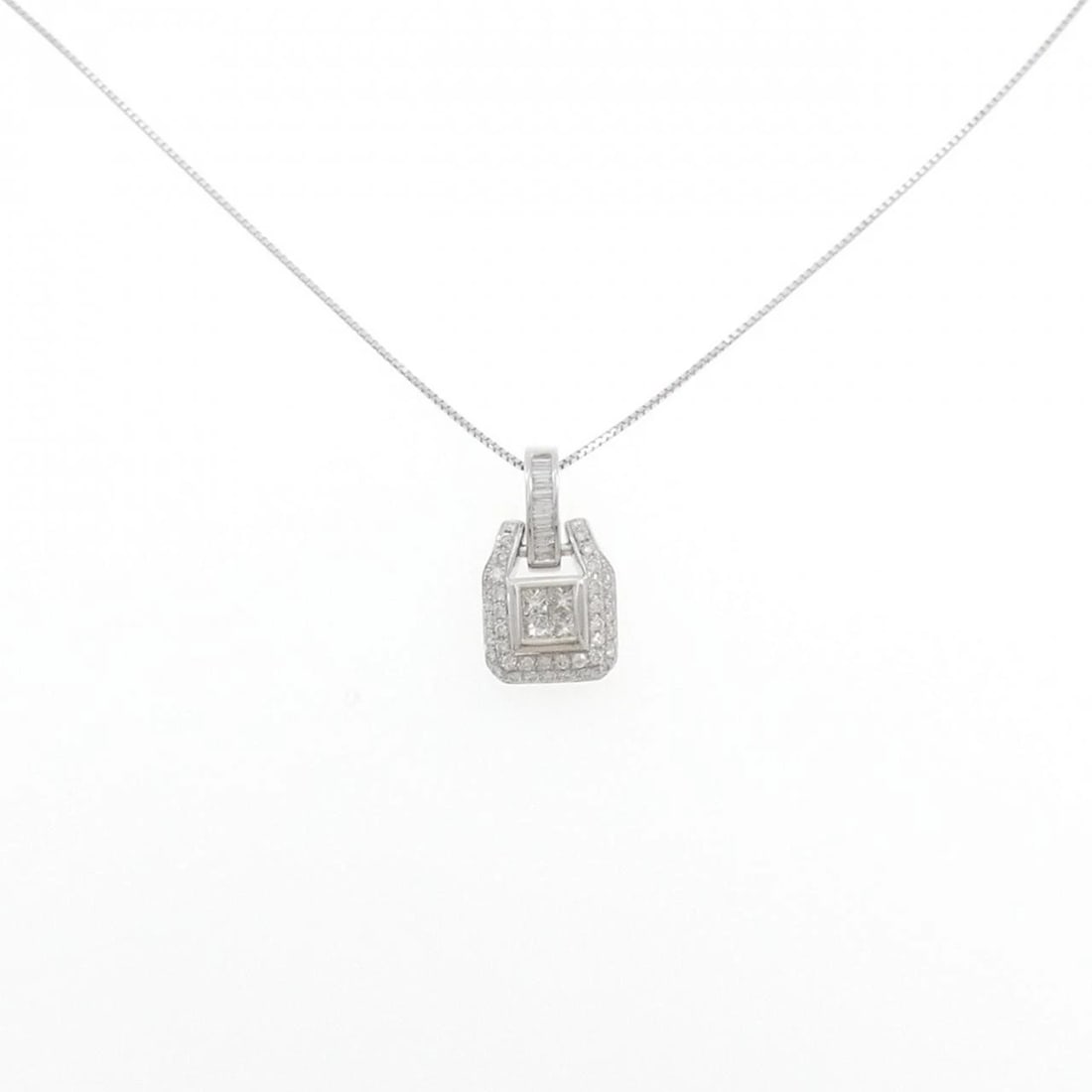 K18WG DIAMOND NECKLACE: K18WG Diamond Necklace Brand: Unbranded Type: Diamond Necklace Material: K18 white gold, Main Stone/Creation Natural Color: WHITE GOLD Size: 45cmActual Size Pendant length approx. x width