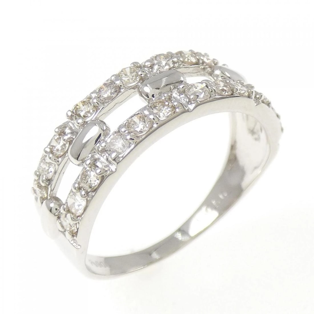 PT900 DIAMOND RING: PT900 Diamond Ring Brand: Unbranded Type: Diamond Ring Material: Platinum900, Main Stone/Creation Natural Color: sILVER Size: US6 1/4 Accessories: None Accessories Notice: When purchasing