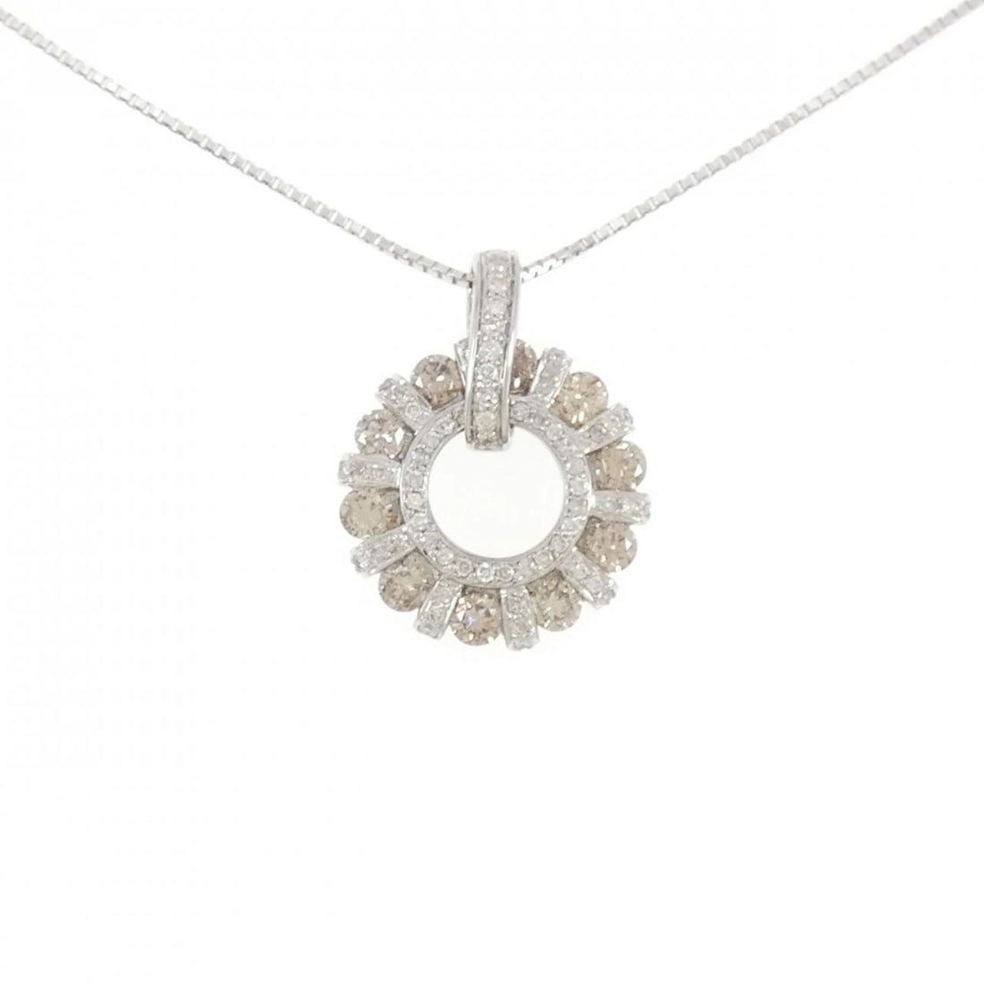 K18WG DIAMOND NECKLACE (1 of 3)
