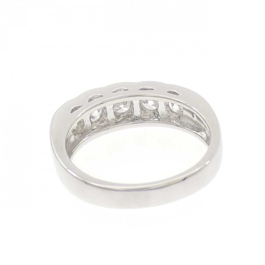 PT900 DIAMOND RING - 2