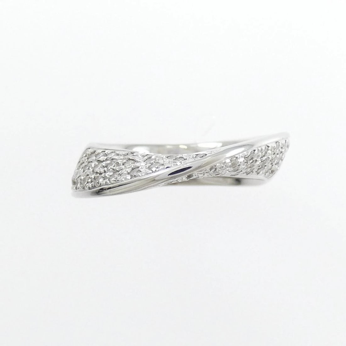 K18WG DIAMOND RING - 2