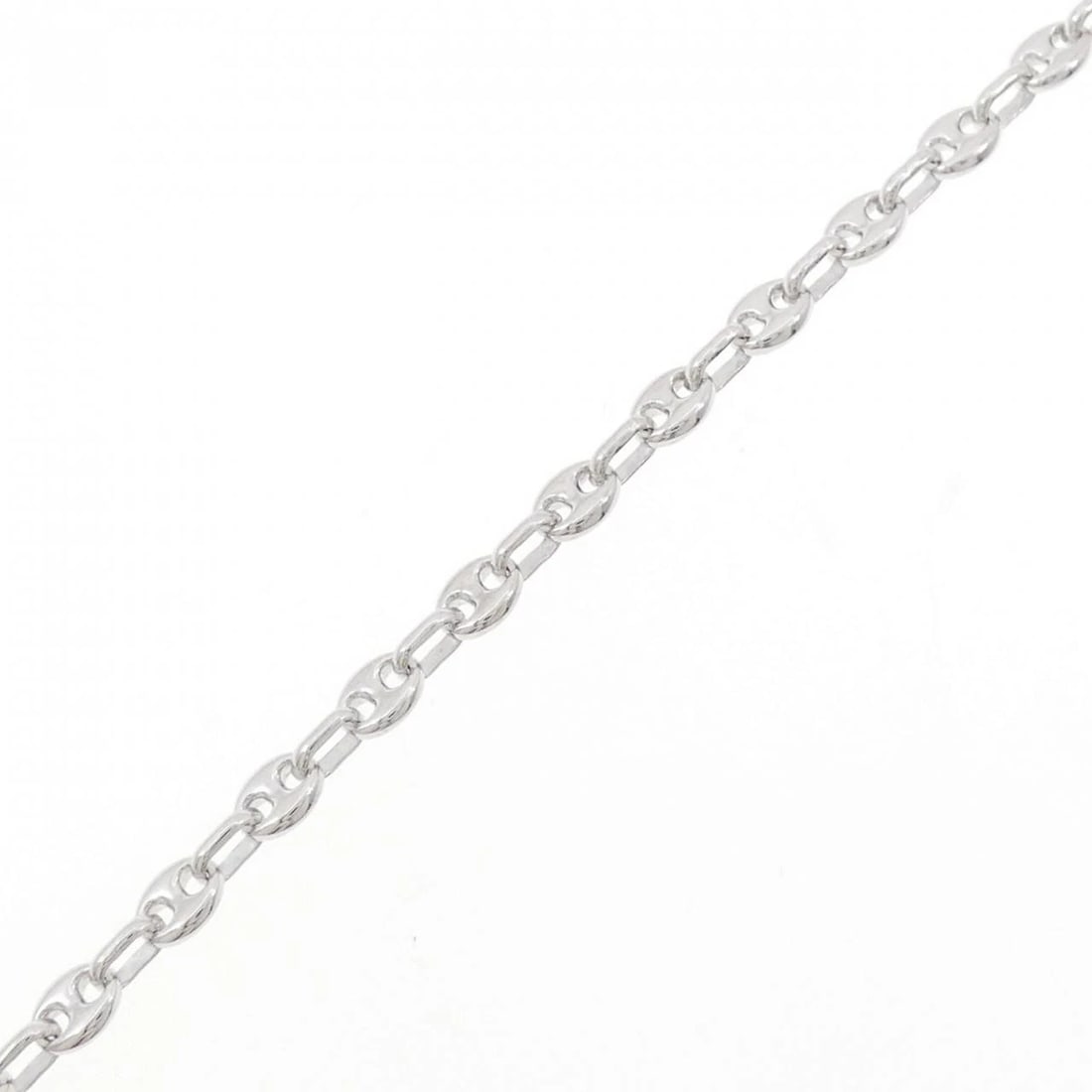 750WG BRACELET: 750WG bracelet Brand: Unbranded Type: bracelet Material: 750 white gold, Main Stone/Creation Natural Color: White Gold Size: 17.5cmActual Size Max width approx: 3.8mm Accessories: None