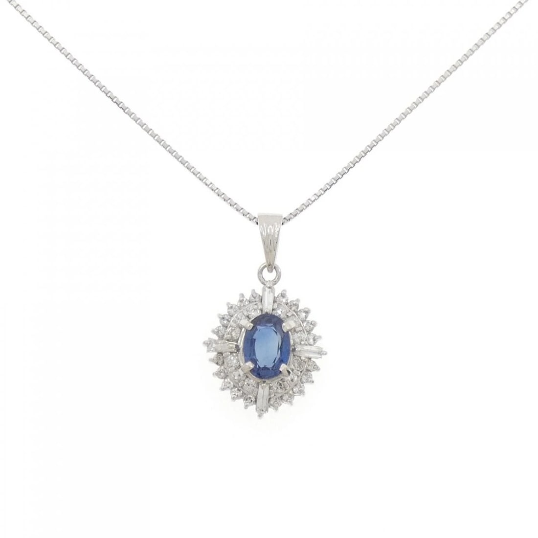 PT900/PT850 SAPPHIRE NECKLACE: PT900/PT850 Sapphire Necklace Brand: Unbranded Type: Sapphire Necklace Material: Platinum900/Platinum850, Main Stone/Creation SapphireSecondary Stone Natural Color: Silver Size: 45cmActual