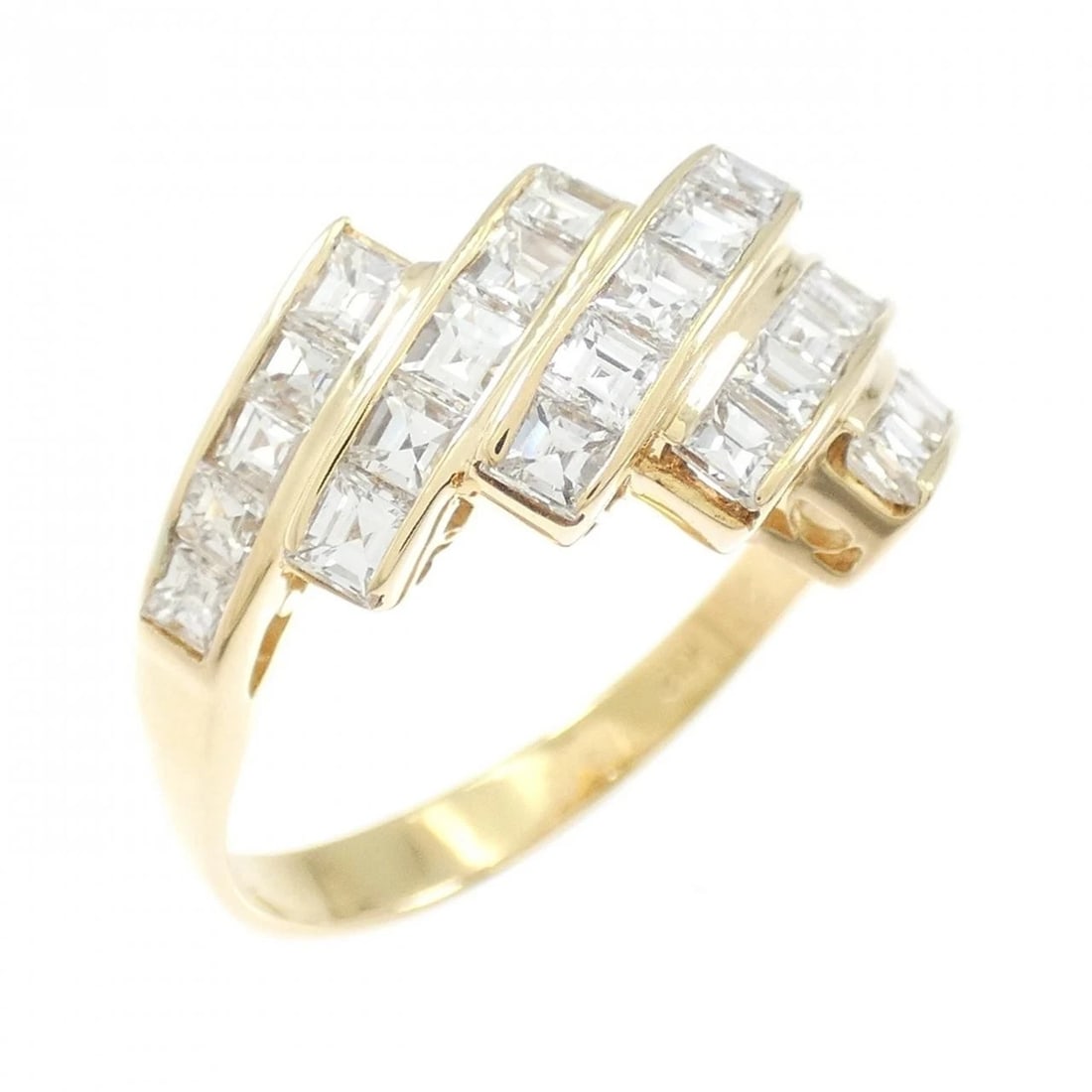 K18YG DIAMOND RING: K18YG Diamond Ring Brand: Unbranded Type: Diamond ring Material: K18 yellow gold, Main Stone/Creation Natural Color: Yellow Gold Size: US7 1/4 Accessories: None Accessories Notice: When