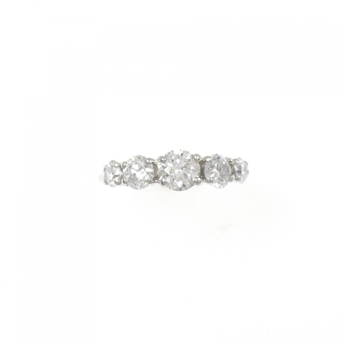 PT900 DIAMOND RING: PT900 Diamond Ring Brand: Unbranded Type: Diamond Ring Material: Platinum900, Main Stone/Creation Natural Color: Silver Size: US3 3/4 Accessories: None Accessories Notice: When purchasing