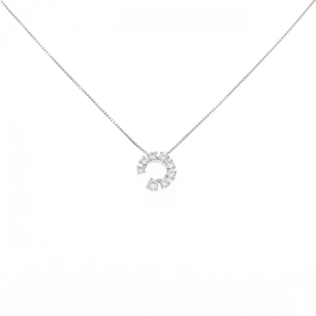 K18WG DIAMOND NECKLACE: K18WG Diamond Necklace Brand: Unbranded Type: Diamond Necklace Material: K18 white gold, Main Stone/Creation Natural Color: White Gold Size: 45cmActual Size Pendant length approx. x width
