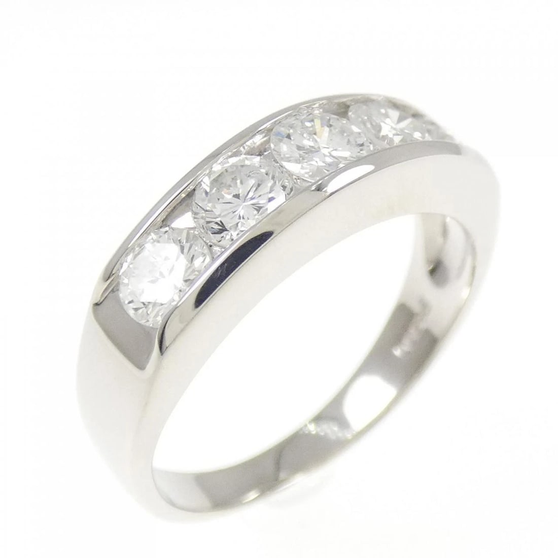 PT900 DIAMOND RING: PT900 Diamond Ring Brand: Unbranded Type: Diamond Ring Material: Platinum900, Main Stone/Creation Natural Color: Silver Size: US5 3/4 Accessories: None Accessories Notice: When purchasing