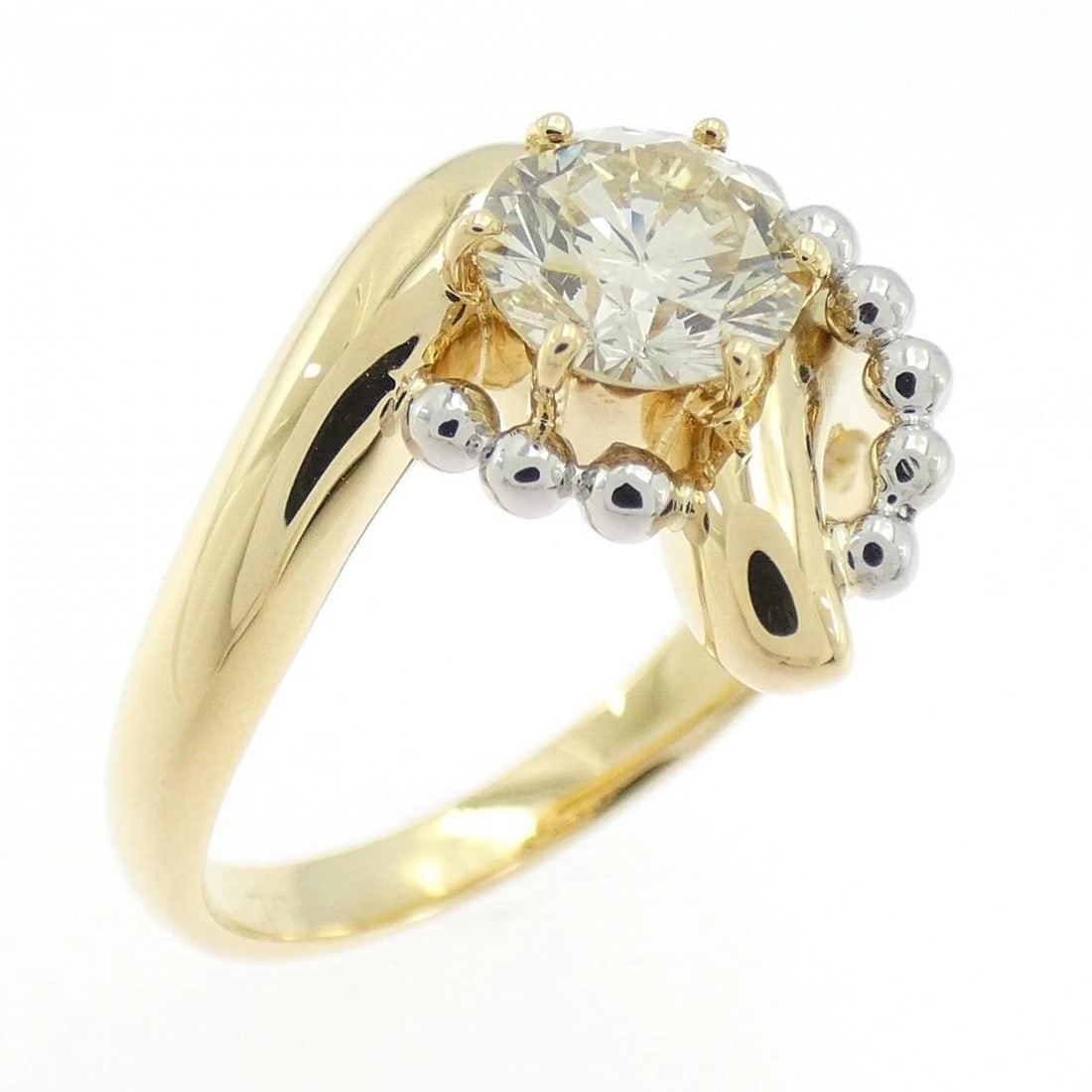 K18YG/PT900 DIAMOND RING: K18YG/PT900 Diamond Ring Brand: Unbranded Type: Diamond Ring Material: 18k yellow gold / Platinum 900, Main Stone/Creation Natural Color: YG,Silver Size: US6 1/4 Accessories: None Accessories