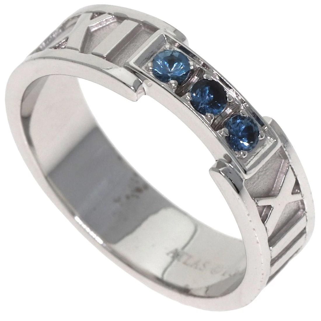 TIFFANY&CO. ATLAS 3P SAPPHIRE RING: TIFFANY&Co. Atlas 3P Sapphire Ring Brand: TIFFANY&Co. Type: Ring Material: K18 White Gold, Color: Silver Size: 6.25(US) Accessories: None Accessories Notice: When purchasing pre-owned good