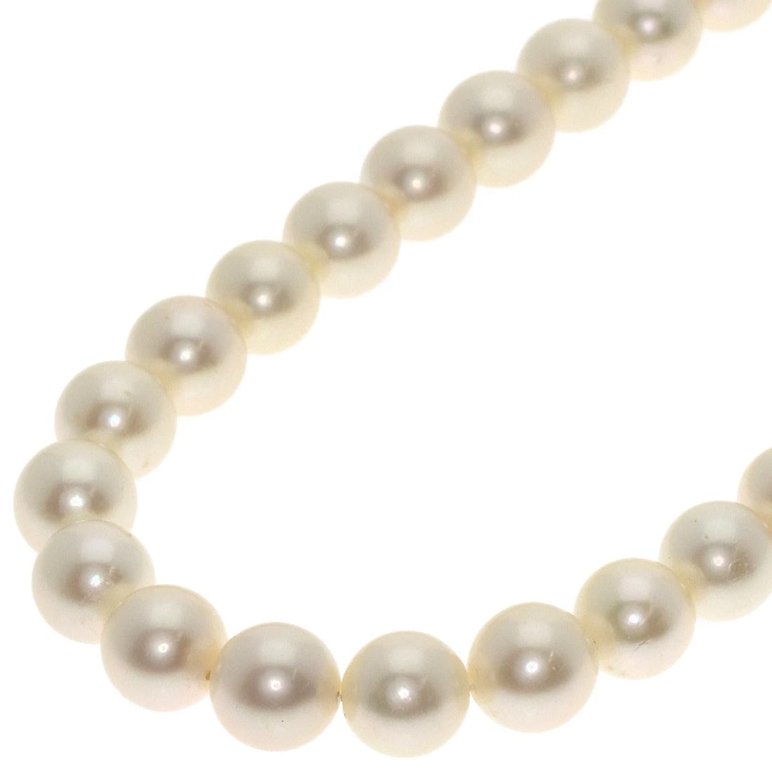 AKOYA PEARL NECKLACE SILVER 52.5G: Akoya Pearl Necklace Silver 52.5g Brand: SELECT JEWELRY Type: Necklace Material: Silver, Main Stone/Creation Akoya pearl Color: Silver Size: Size/Spec Stone Size:0.4inch/8.9-9.3mm Chain Length:16.