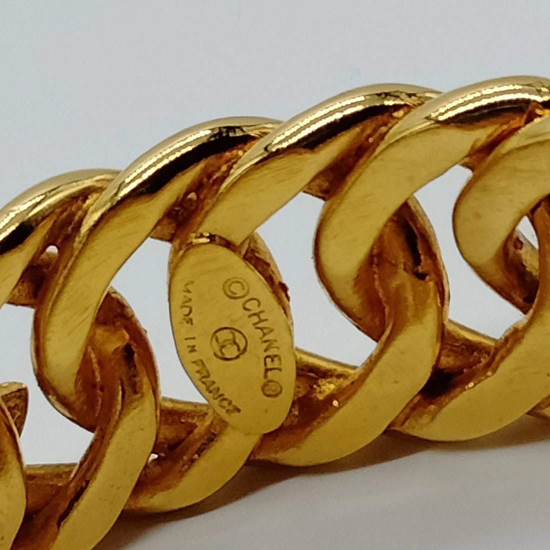 CHANEL BANGLE GOLD - 4