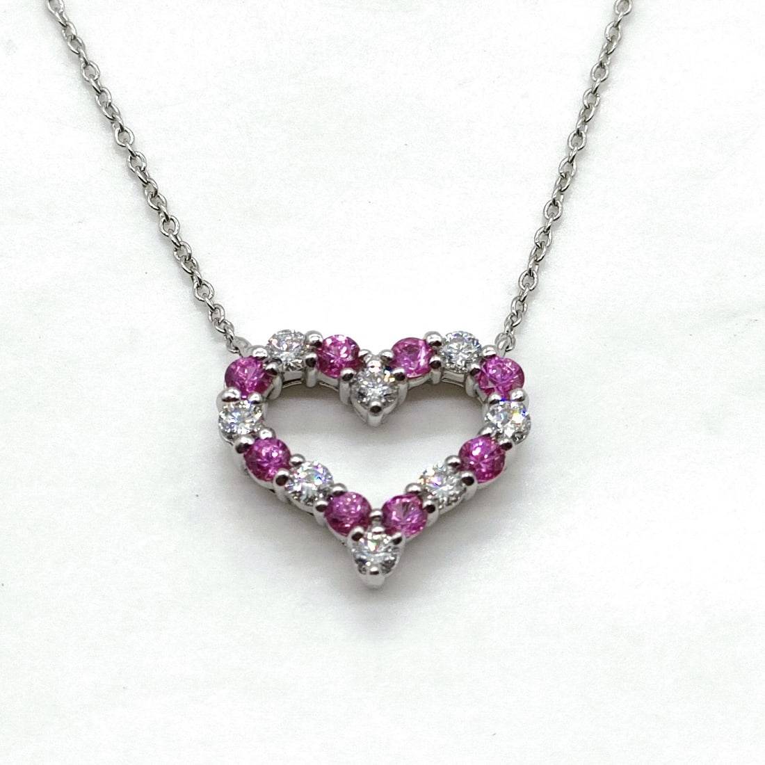 TIFFANY AND CO. NECKLACE SENTIMENTAL HEART SAPPHIRE PLATINUM: Tiffany and Co. Necklace Sentimental Heart Sapphire Platinum Brand: Tiffany and Co. Type: Necklace Material: Platinum, Main Stone/Creation Sapphire Color: Platinum Size: Pendant Size : 1.36X1.57 c