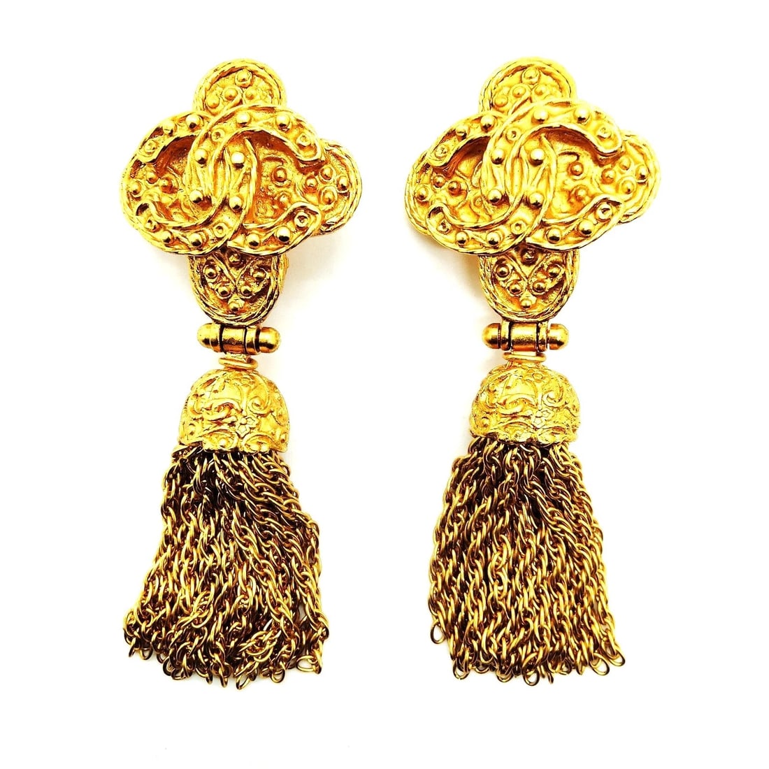 CHANEL EARRING GOLD 94A: Chanel Earring Gold 94A Brand: Chanel Type: Earring Material: Metal, Color: Gold Size: Full Length : 7.8 cm (approx) Accessories: None Accessories Notice: When purchasing pre-owned goods,