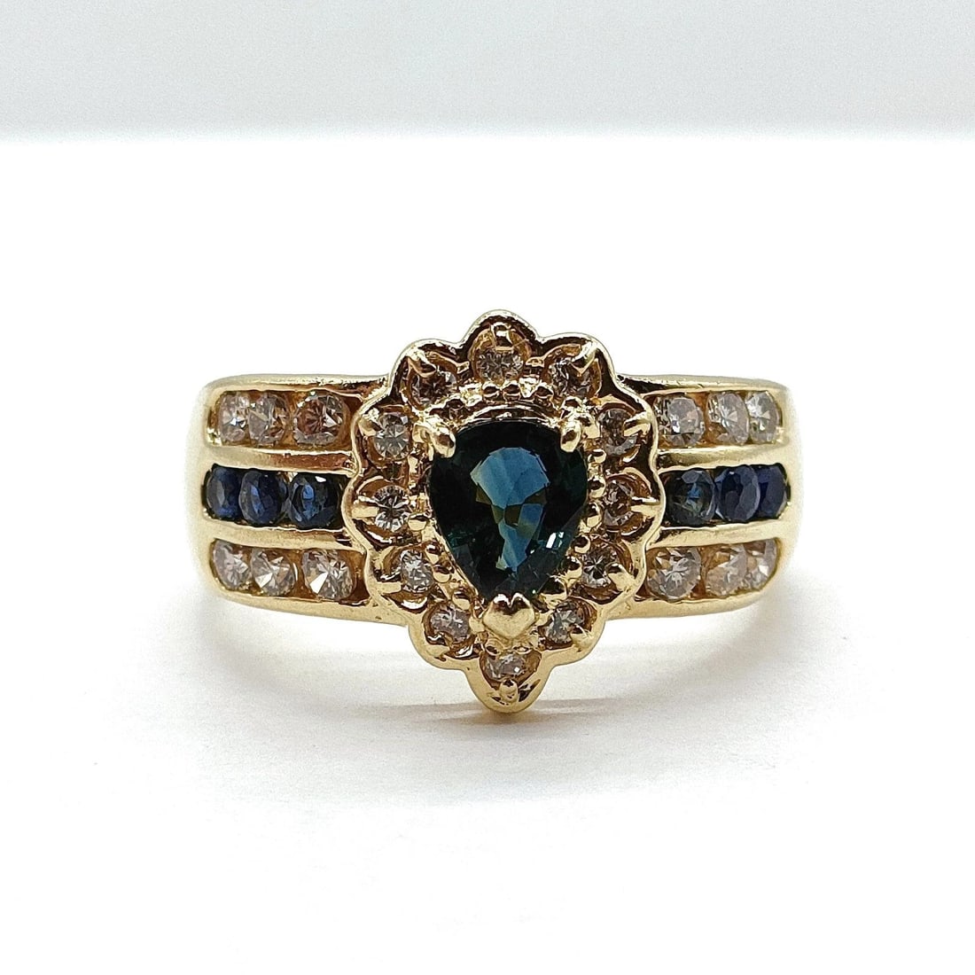 JEWELRY RING TOURMALINE GOLD (1 of 2)