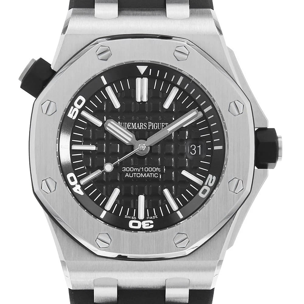 AUDEMARS PIGUET ROYAL OAK WATCH: AUDEMARS PIGUET Royal Oak Watch Brand: AUDEMARS PIGUET Type: Wrist watch Material: Band Material rubber, Case Material Stainless Steel Color: Dial Color Black Size: Case:W42mm Accessories: None