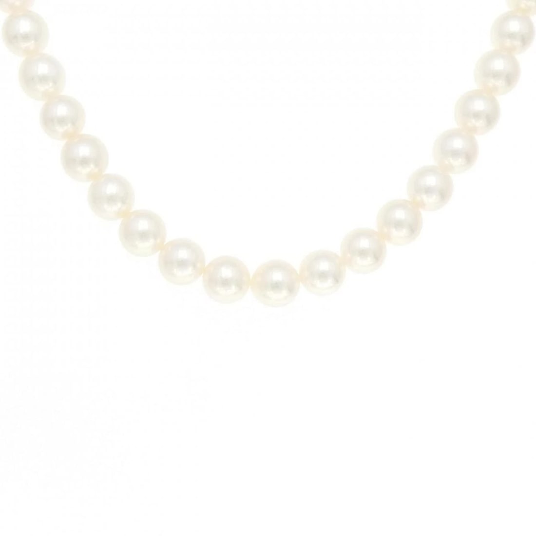 TASAKI AKOYA PEARL NECKLACE: Tasaki Akoya Pearl Necklace Brand: TASAKI Type: Necklace Material: Silver, Main Stone/Creation Akoya Pearl Color: Silver Size: 43cmActual Size Chain maximum width approx.: 7.5mm Accessories: None