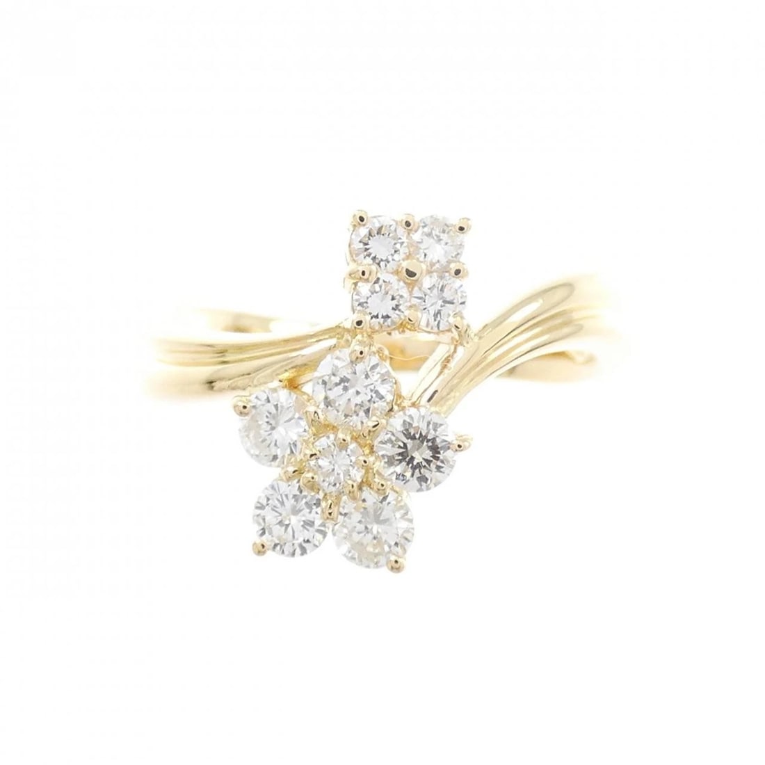 K18YG FLOWER DIAMOND RING: K18YG Flower Diamond Ring Brand: Unbranded Type: Diamond Ring Material: K18 yellow gold, Main Stone/Creation Natural Color: Yellow Gold Size: US4 3/4 Accessories: None Accessories Notice: