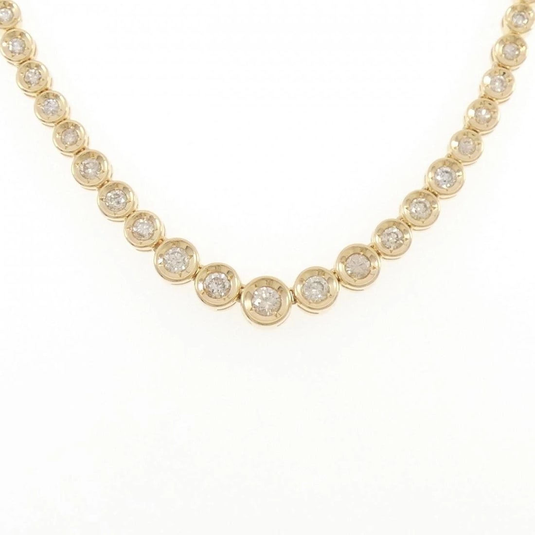 K18YG DIAMOND NECKLACE: K18YG Diamond Necklace Brand: Unbranded Type: Diamond Necklace Material: K18 yellow gold, Main Stone/Creation Natural Color: Yellow Gold Size: Actual Size Max width approx.: 5.8mm Size 40cm 