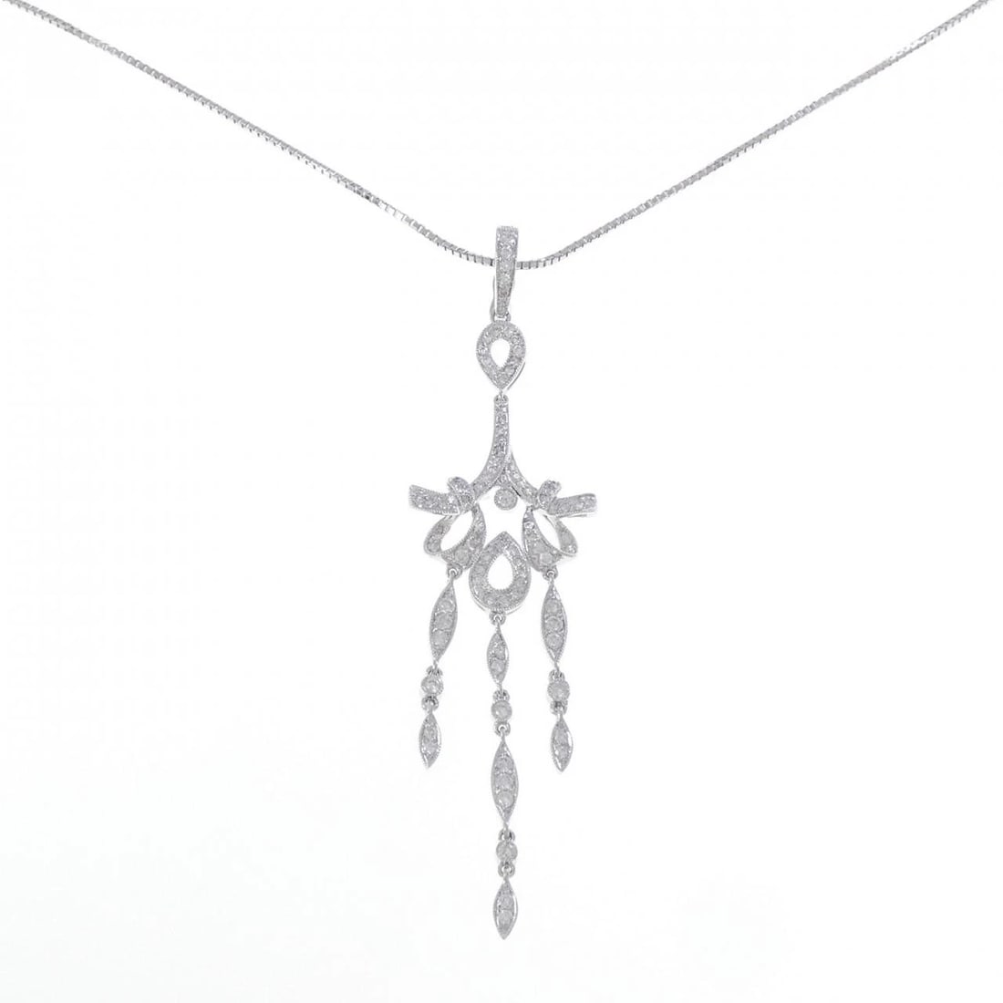 K18WG DIAMOND NECKLACE: K18WG Diamond Necklace Brand: Unbranded Type: Diamond Necklace Material: K18 white gold, Main Stone/Creation Natural Color: White Gold Size: Actual Size Pendant length approx. x width approx.: