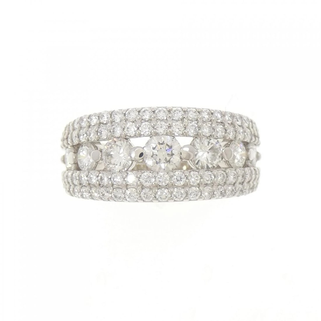 PT DIAMOND RING: PT Diamond Ring Brand: Unbranded Type: Diamond Ring Material: Platinum, Main Stone/Creation Natural Color: None Size: US5.5 Accessories: None Accessories Notice: When purchasing pre-owned