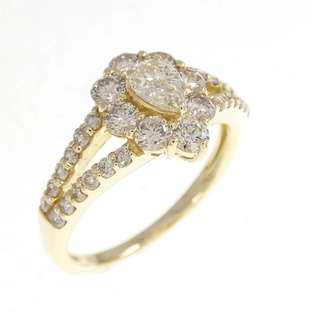 K18YG DIAMOND RING: K18YG Diamond Ring Brand: Unbranded Type: Diamond ring Material: K18 yellow gold, Main Stone/Creation Natural Color: Yellow Gold Size: US5 3/4 Accessories: None Accessories Notice: When