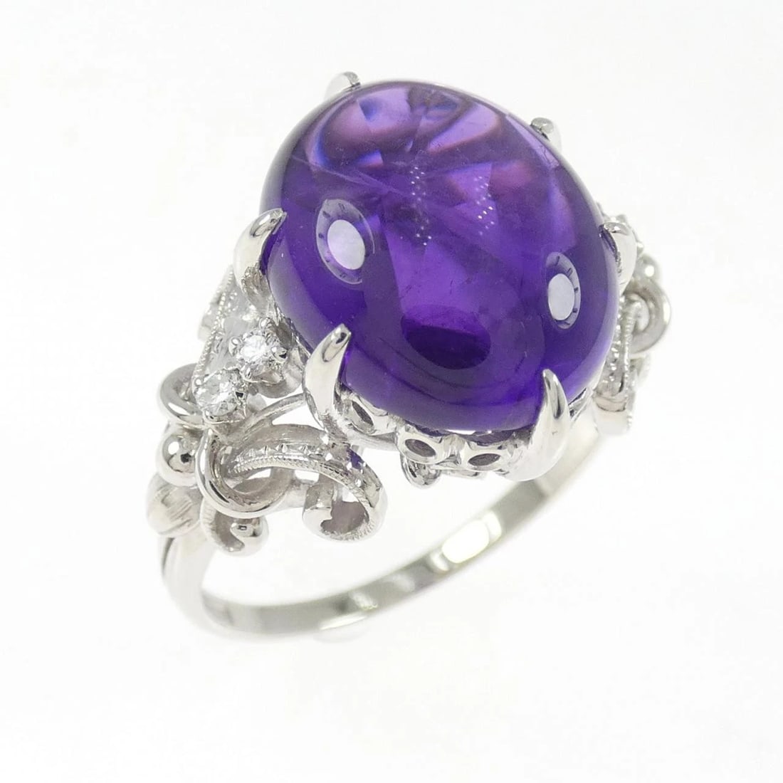 PT900 AMETHYST RING: PT900 Amethyst Ring Brand: Unbranded Type: Amethyst Ring Material: Platinum900, Main Stone/Creation Amethyst Secondary Stone Natural Color: None Size: US8 Accessories: None Accessories