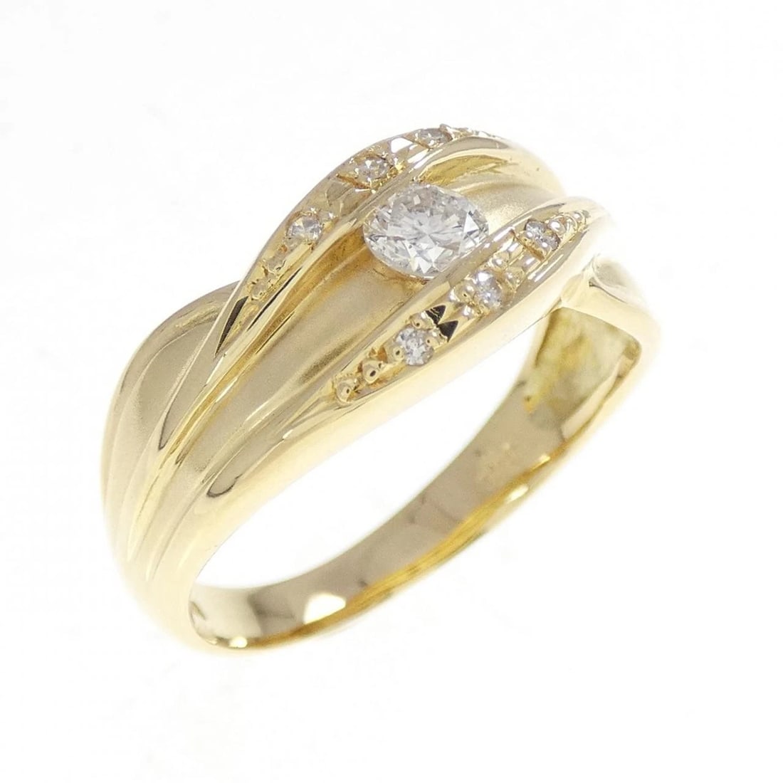 K18YG DIAMOND RING: K18YG Diamond Ring Brand: Unbranded Type: Diamond Ring Material: K18 yellow gold, Main Stone/Creation Natural Color: Yellow Gold Size: US6 1/4 Accessories: None Accessories Notice: When