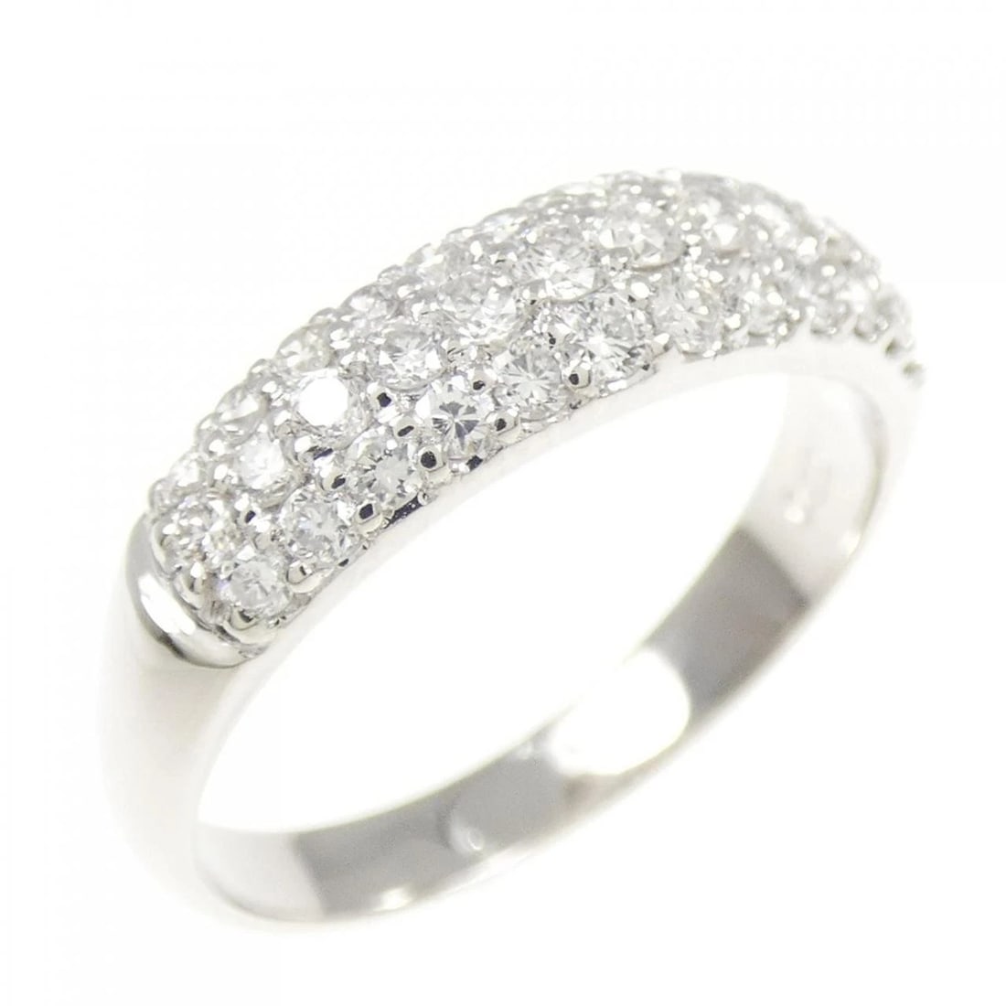 PT900 PAVE DIAMOND RING: PT900 Pave Diamond Ring Brand: Unbranded Type: Diamond Ring Material: Platinum900, Main Stone/Creation Natural Color: None Size: US6 Accessories: None Accessories Notice: When purchasing