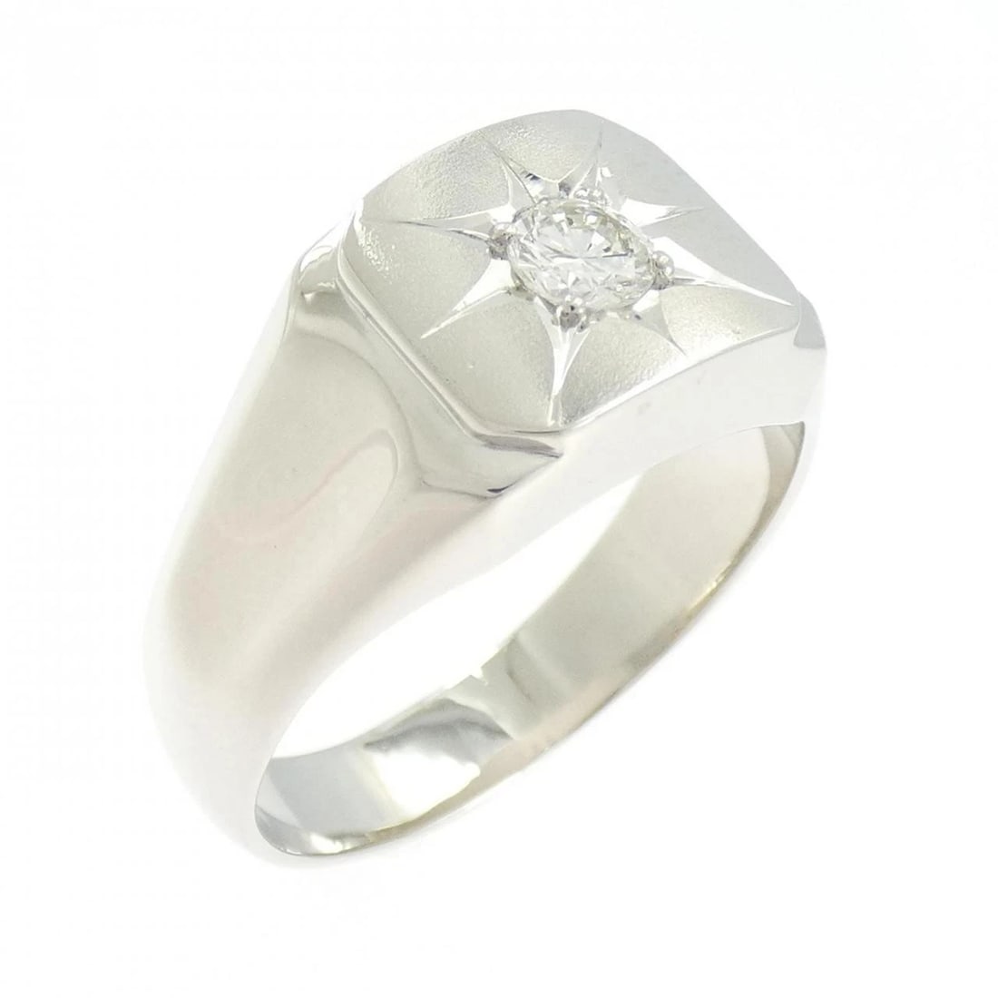 PT900 DIAMOND RING: PT900 Diamond Ring Brand: Unbranded Type: Diamond ring Material: Platinum900, Main Stone/Creation Natural Color: None Size: US10 1/4 Accessories: None Accessories Notice: When purchasing p