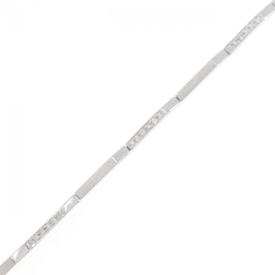 K18WG DIAMOND BRACELET: K18WG Diamond Bracelet Brand: Unbranded Type: Diamond Bure Rubbed T Material: K18 white gold, Main Stone/Creation Natural Color: white gold Size: Actual Size Max width approx: 2.2mm Size 18cm 