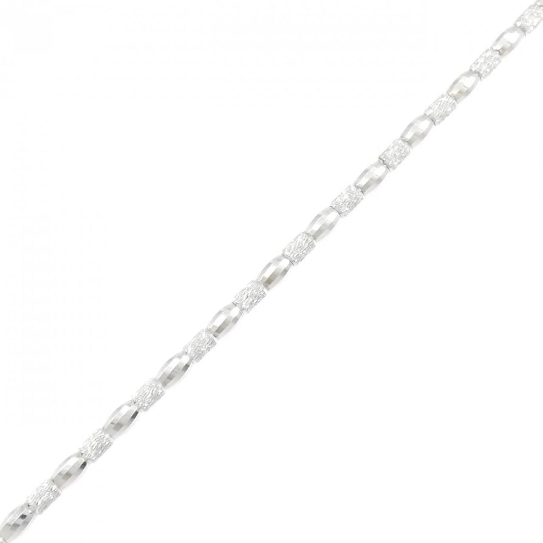 K18WG BRACELET: K18WG bracelet Brand: Unbranded Type: bracelet Material: K18 white gold, Color: White Gold Size: Actual Size Max width approx: 2.2mm Size 18cm Accessories: None Accessories Notice: When