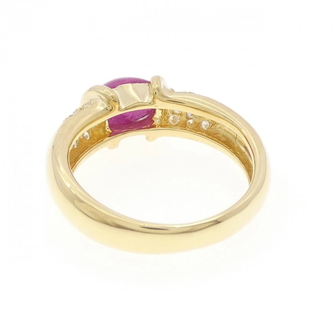 K18YG RUBY RING: K18YG Ruby Ring Brand: Unbranded Type: Ruby ring Material: K18 yellow gold, Main Stone/Creation RubySecondary Stone Natural Color: Yellow Gold Size: US5 Accessories: None Accessories Notice: