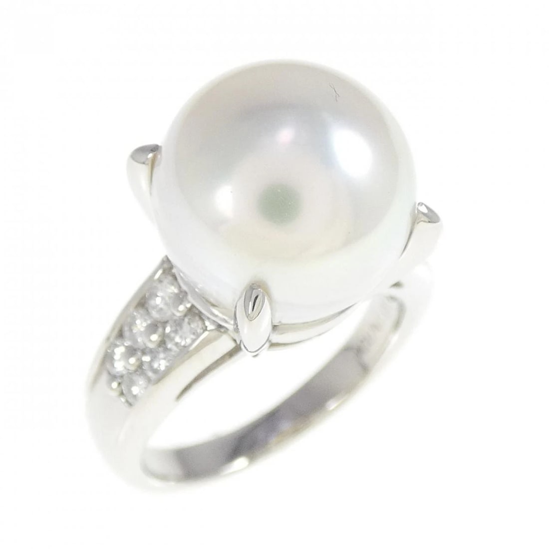 PT900 WHITE BUTTERFLY PEARL RING (1 of 2)