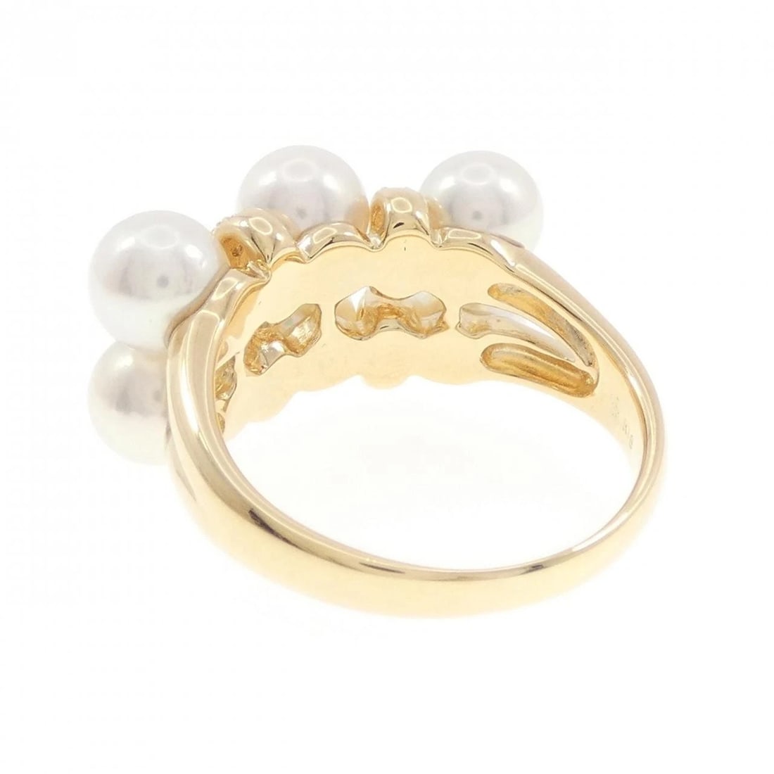 K18YG AKOYA PEARL RING: K18YG Akoya pearl ring Brand: Unbranded Type: akoya pearl ring Material: K18 yellow gold, Main Stone/Creation Akoya Pearl Secondary Stone Natural Color: Yellow Gold Size: US9 Accessories: