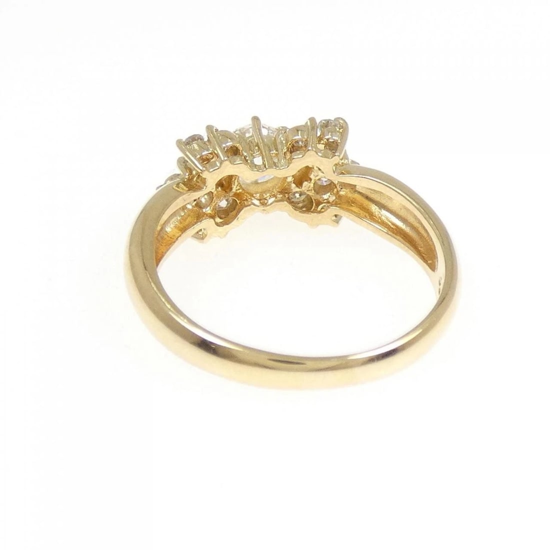 K18YG DIAMOND RING: K18YG Diamond Ring Brand: Unbranded Type: Diamond ring Material: K18 yellow gold, Main Stone/Creation Natural Color: Yellow Gold Size: US5 1/4 Accessories: None Accessories Notice: When