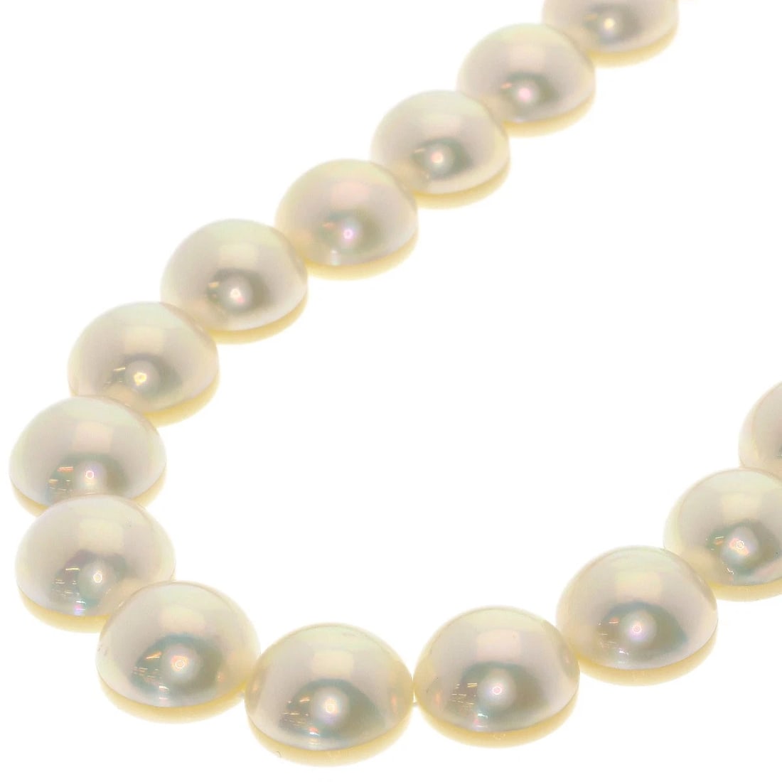 TASAKI MABE PEARL NECKLACE K18 WHITE GOLD: TASAKI Mabe Pearl Necklace K18 White Gold Brand: TASAKI Type: Necklace Material: K18 White Gold, Main Stone/Creation Pearl Color: White Gold Size: Size/Spec Stone Size:0.5inch/13.4-14.1mm Chain Le