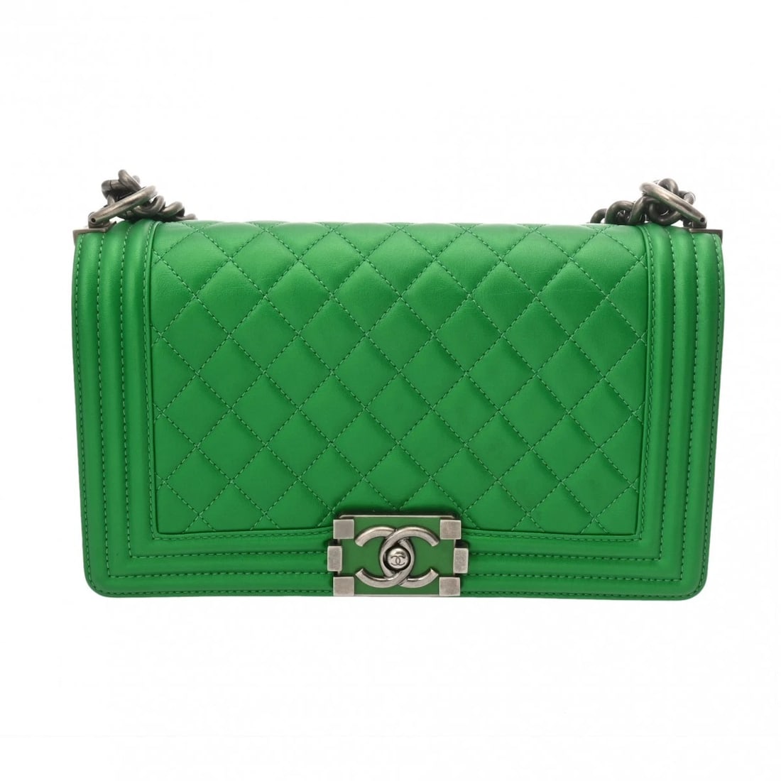 CHANEL CHAINSHOULDER GREEN SHOULDER BAG: CHANEL ChainShoulder green Shoulder Bag Brand: CHANEL Type: Shoulder Bag Material: Calfskin Color: green × SilverMetal Size: H:about 5.7inch W:about 9.8inch (maximum) D:about 3.0inch Shoulder:abo