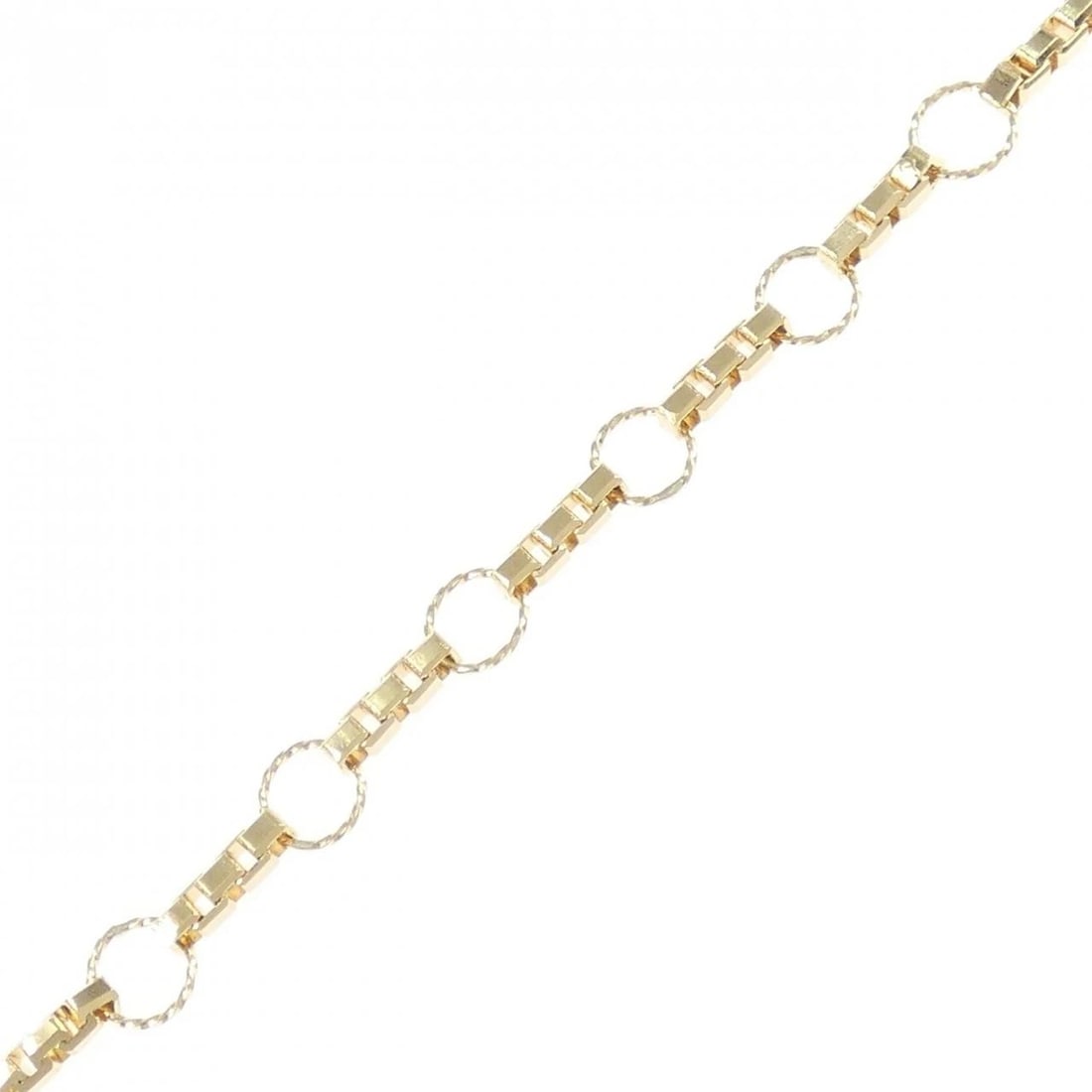 K18YG BRACELET: K18YG bracelet Brand: Unbranded Type: Bracelet Material: K18 yellow gold, Color: Yellow Gold Size: 16.5-18cmActual Size Max width approx: 4.8mm Accessories: None Accessories Notice: When