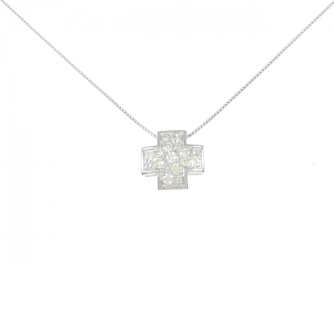 K18WG CROSS DIAMOND NECKLACE: K18WG Cross Diamond Necklace Brand: Unbranded Type: Diamond Necklace Material: K18 white gold, Main Stone/Creation Natural Color: White Gold Size: 45cmActual Size Pendant length approx. x