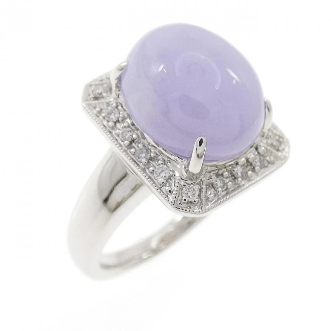 18K WHITE GOLD LAVENDER JADEITE RING: 18K White Gold Lavender Jadeite Ring Brand: Unbranded Type: Lavender Jade Ring Material: K18 white gold, Main Stone/Creation Lavender Jade Secondary Stone Natural Color: White Gold Size: US6
