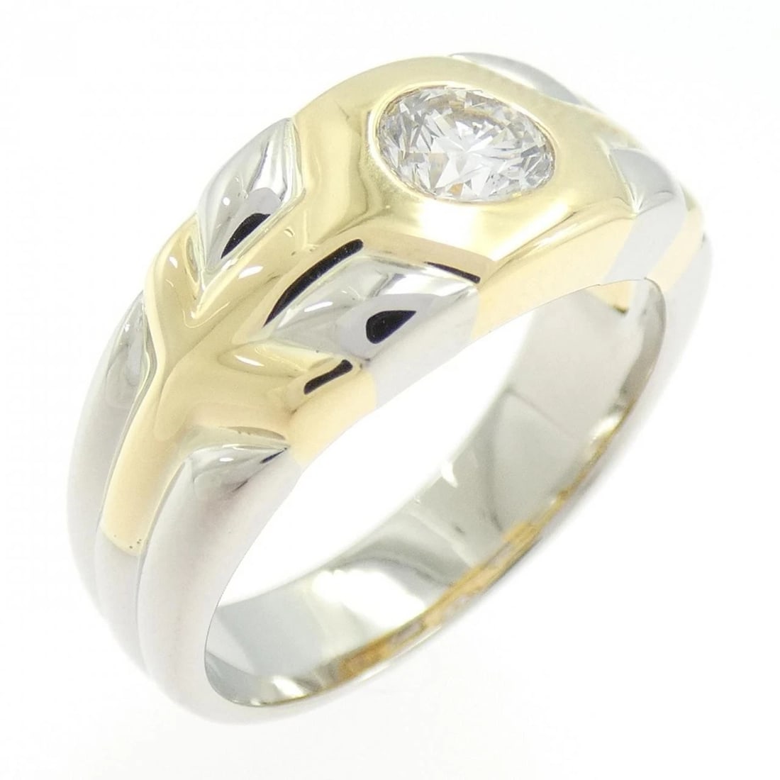 K18YG/PT900 DIAMOND RING: K18YG/PT900 Diamond Ring Brand: Unbranded Type: Diamond ring Material: 18k yellow gold / Platinum 900, Main Stone/Creation Natural Color: YG,Silver Size: US9.5 Accessories: None Accessories