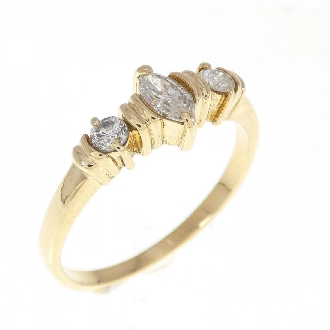 K18YG DIAMOND RING: K18YG Diamond Ring Brand: Unbranded Type: Diamond Ring Material: K18 yellow gold, Main Stone/Creation Natural Color: Yellow Gold Size: US6 1/4 Accessories: None Accessories Notice: When