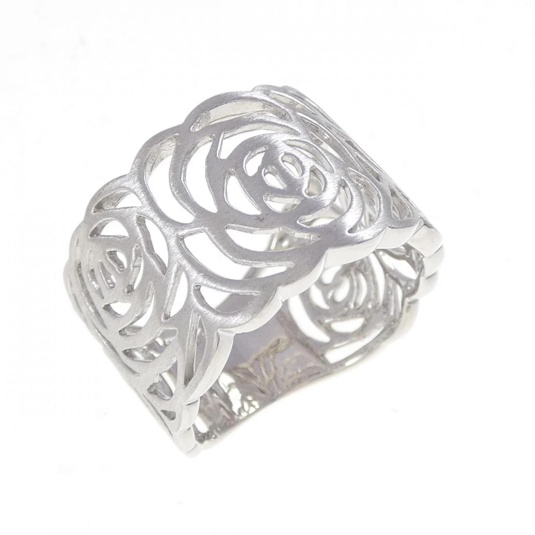 K18WG ROSE RING: K18WG Rose Ring Brand: Unbranded Type: Ring Material: K18 white gold, Color: White Gold Size: US6 1/4 Accessories: None Accessories Notice: When purchasing pre-owned goods, please refer to