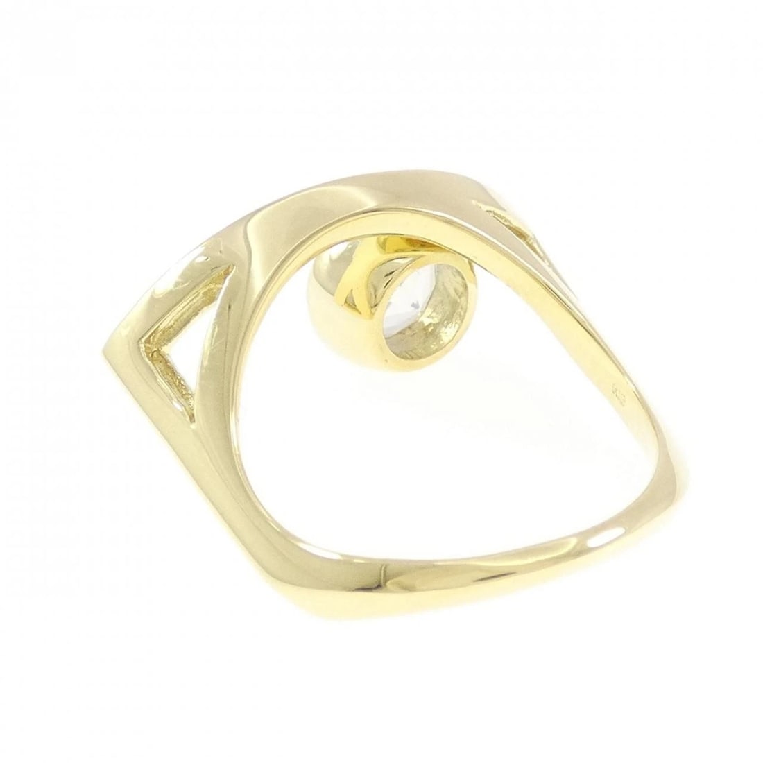 K18YG MOONSTONE RING: K18YG Moonstone Ring Brand: Unbranded Type: Moonstone Ring Material: K18 yellow gold, Main Stone/Creation MoonstoneSecondary Stone Natural Color: Yellow Gold Size: US5 3/4 Accessories: None