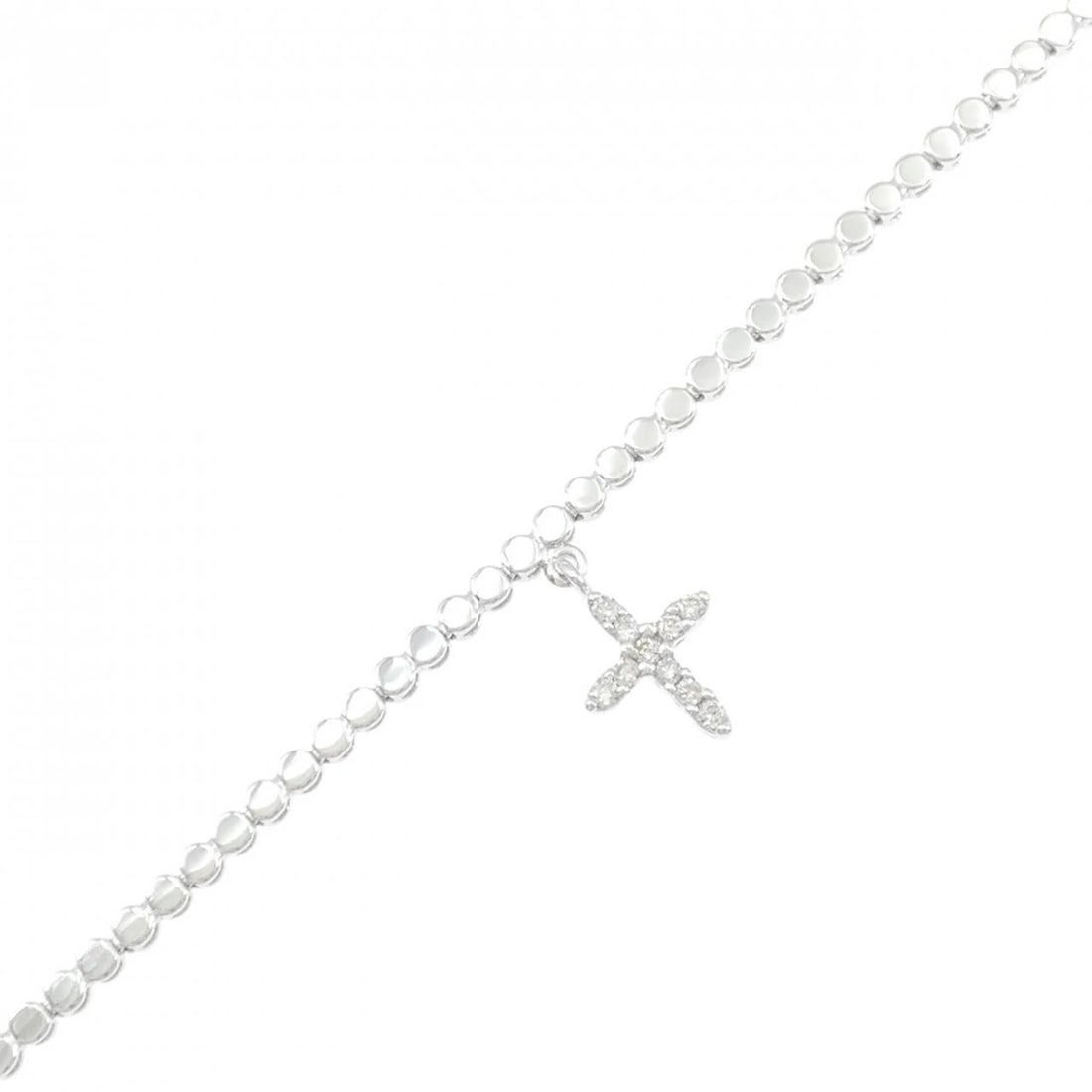 K18WG CROSS DIAMOND BRACELET: K18WG Cross Diamond Bracelet Brand: Unbranded Type: Diamond Bure Rubbed T Material: K18 white gold, Main Stone/Creation Natural Color: White Gold Size: 17-20cmActual Size Max width approx: 15.5mm