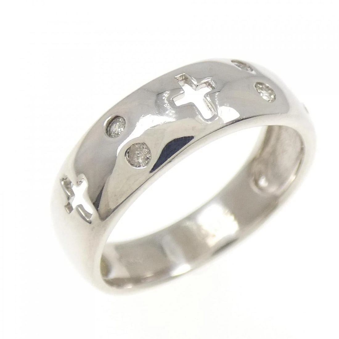 K18WG CROSS DIAMOND RING: K18WG Cross Diamond Ring Brand: Unbranded Type: Diamond Ring Material: K18 white gold, Main Stone/Creation Natural Color: White Gold Size: US3 1/4 Accessories: None Accessories Notice: When